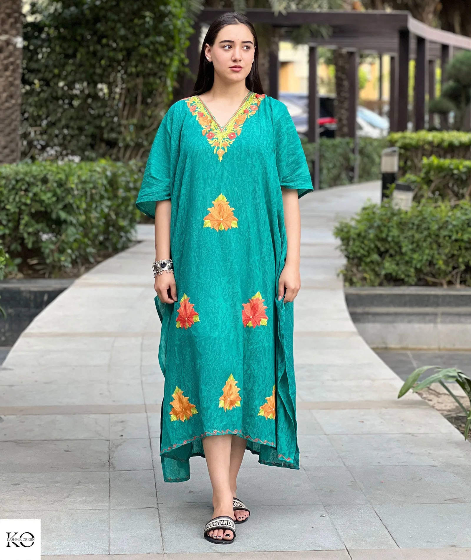 Embroidered cotton kaftan hot sale