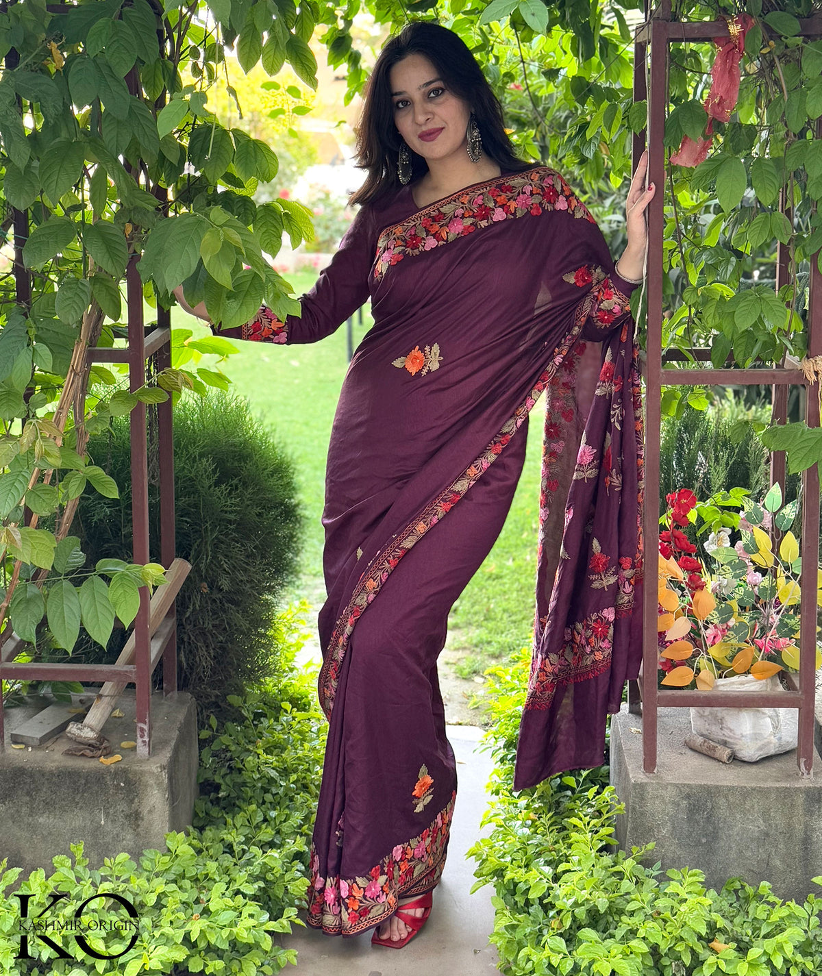 WineTop Seller Multifloral Aari Embroidered Kashmiri Pure Silk Saree