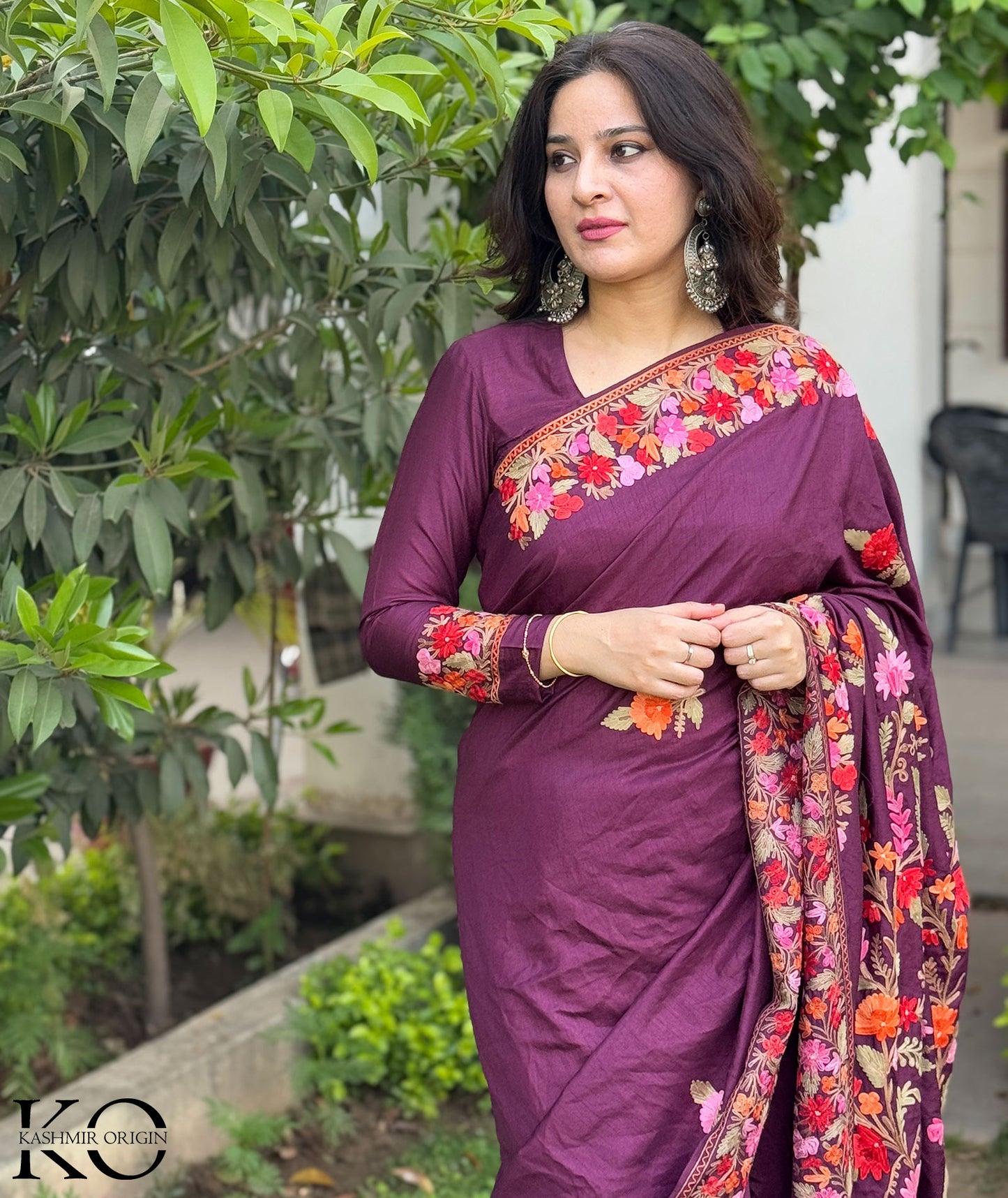 WineTop Seller Multifloral Aari Embroidered Kashmiri Pure Silk Saree