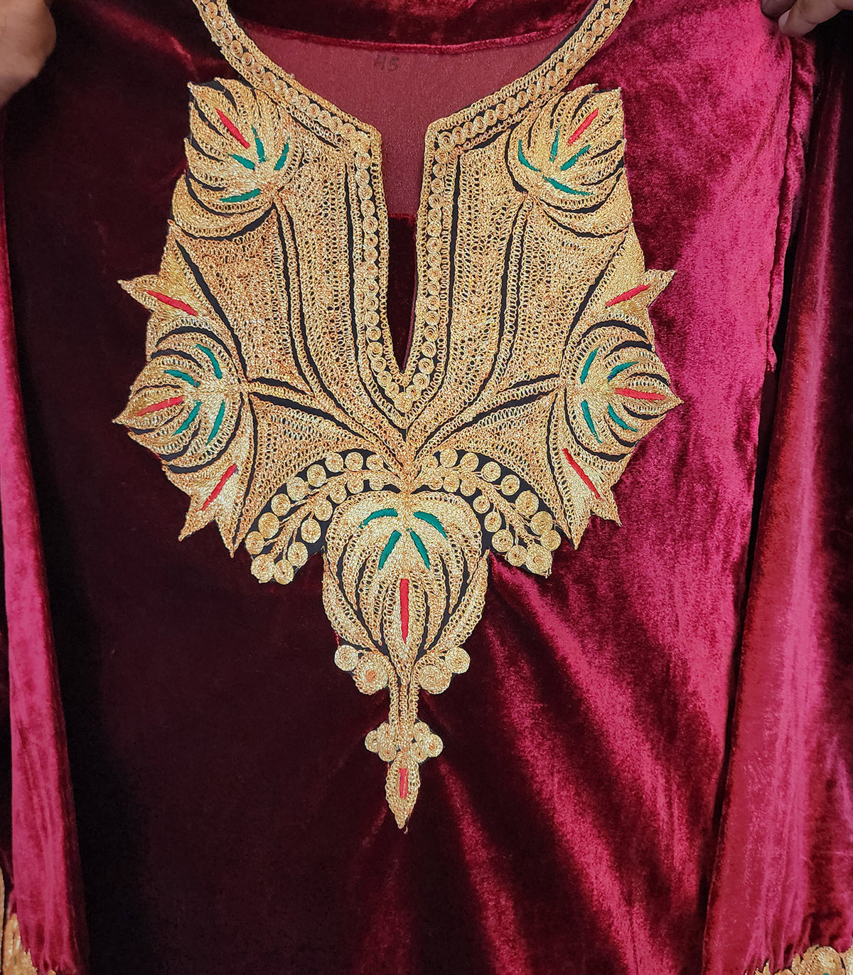 Red Tilla Embroidered Velvet Pheran