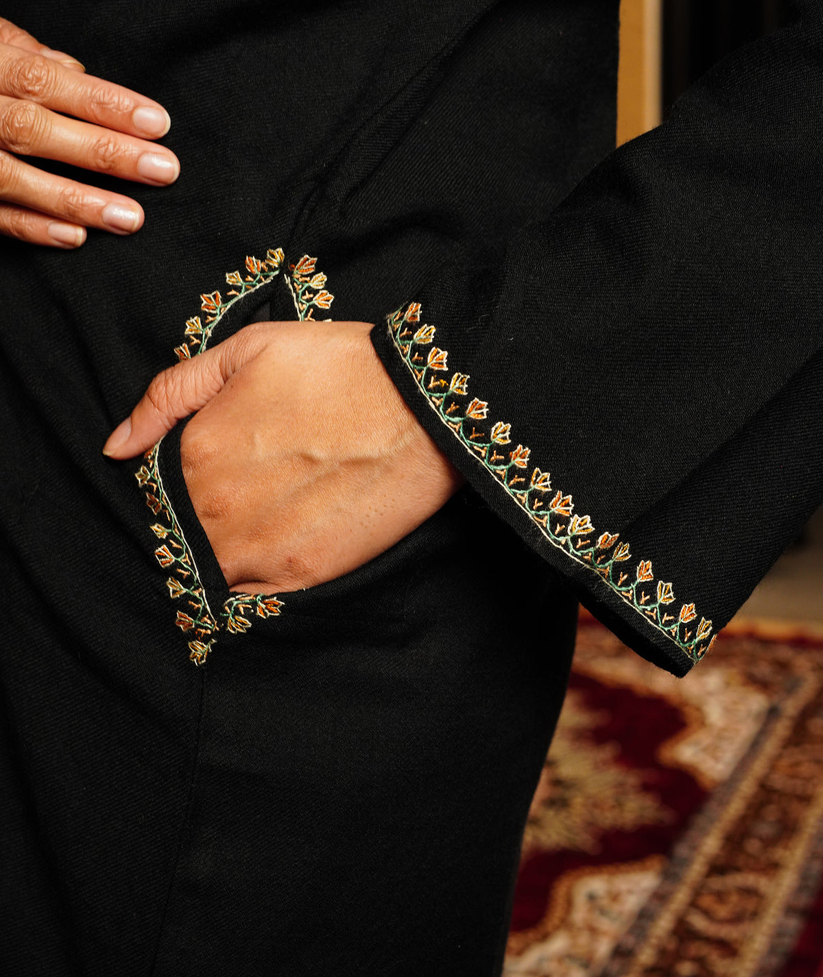 Black Hand Sozni Embroidered Kashmiri Pure Wool Pheran | Artisan Made | Needle Work Pheran | Hand Embroidery