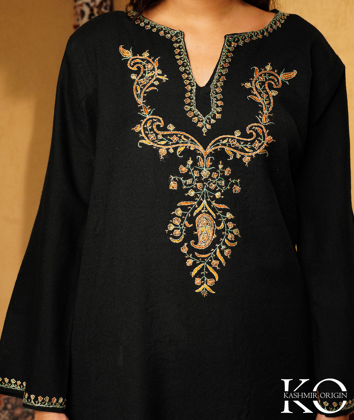 Black Hand Sozni Embroidered Kashmiri Pure Wool Pheran | Artisan Made | Needle Work Pheran | Hand Embroidery