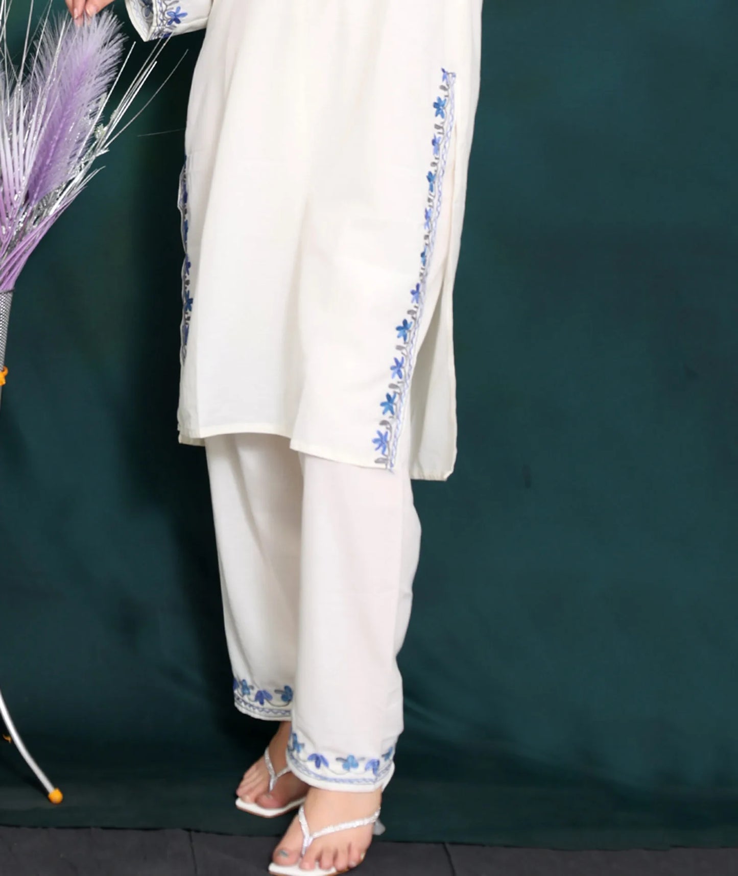 Paisley Design Aari Embroidered White Cotton Co ord Set
