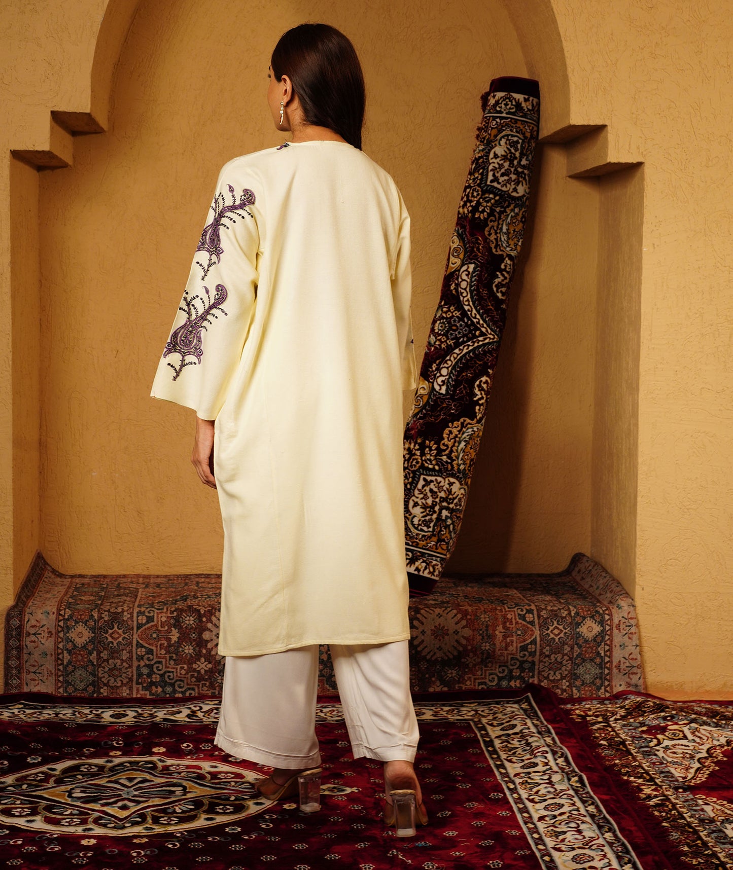 Ivory Sozni Embroidered Woolen Kashmiri Pheran