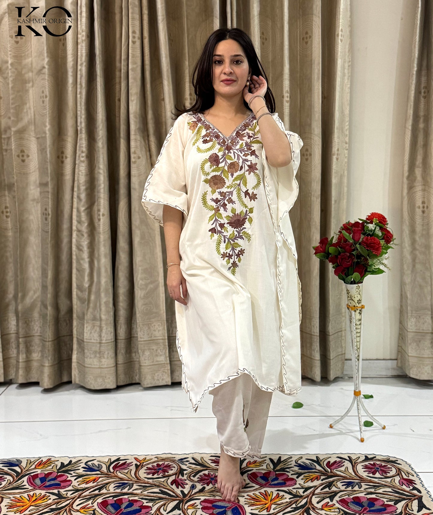 OFF White Aari Embroidered Cotton Kaftan Co Ord Set