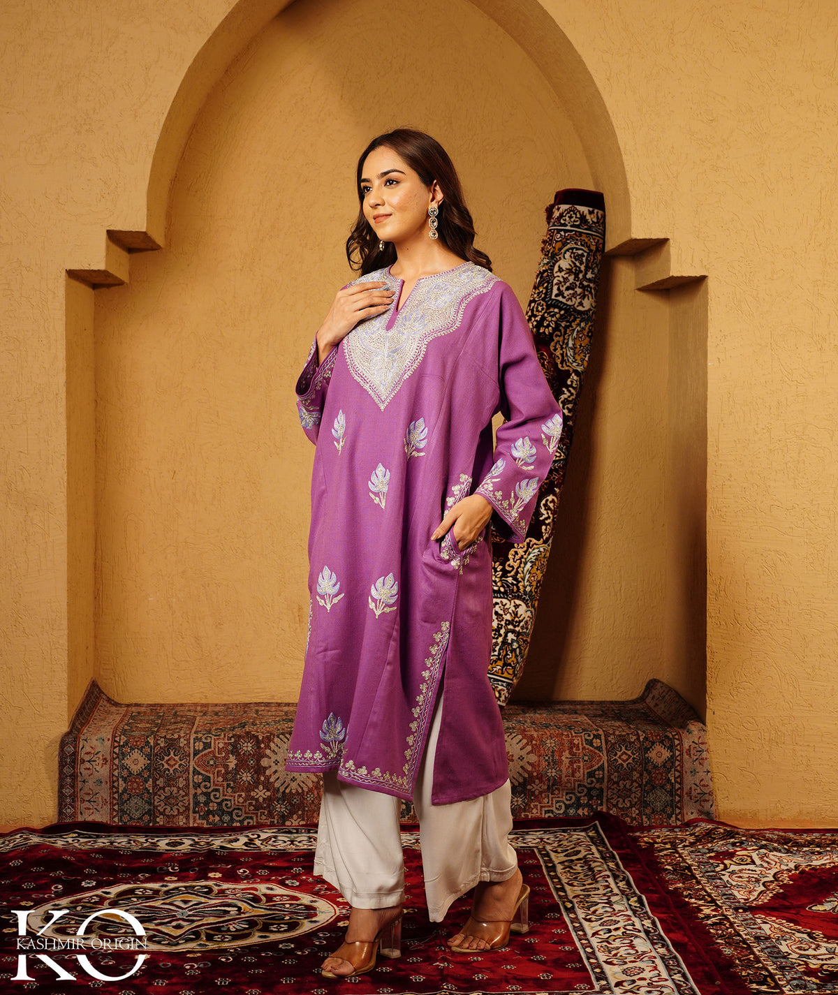 Lilac Zari And Aari Embroidered Wool Phiran