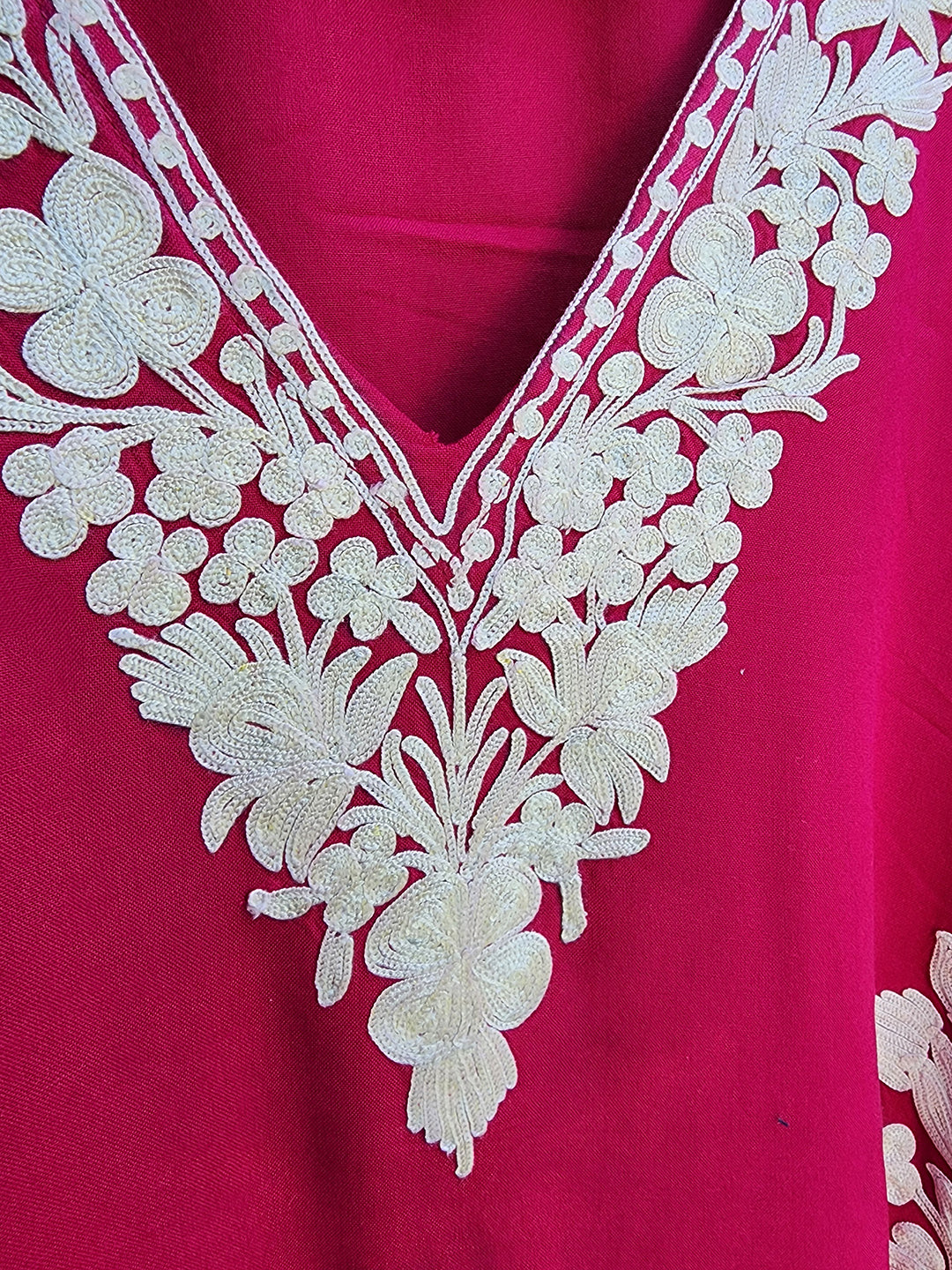 Magenta & White Floral Rayon Cotton Aari Embroidered Kaftan