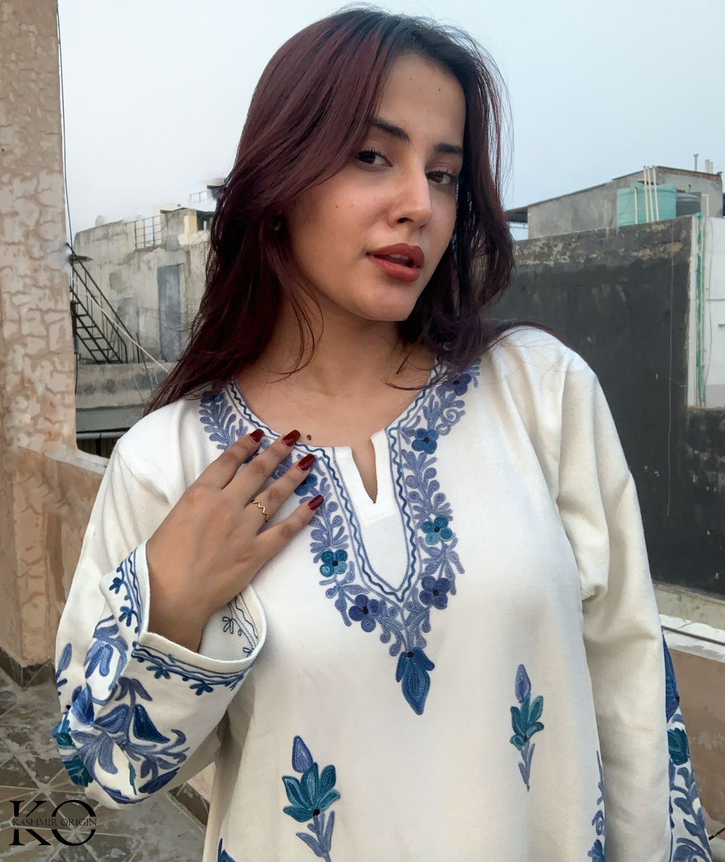 White & Blue Floral Bottom Design Aari Embroidered Pheran