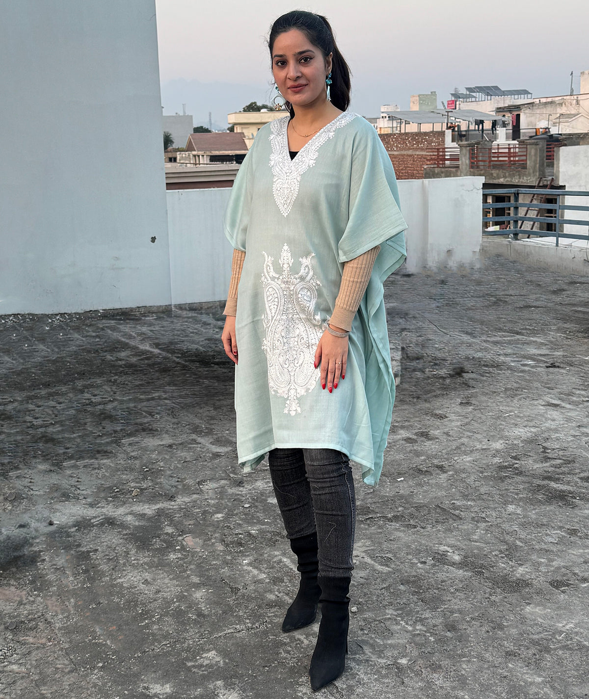 Priemum Wool Light Green & White Embroidered kaftan