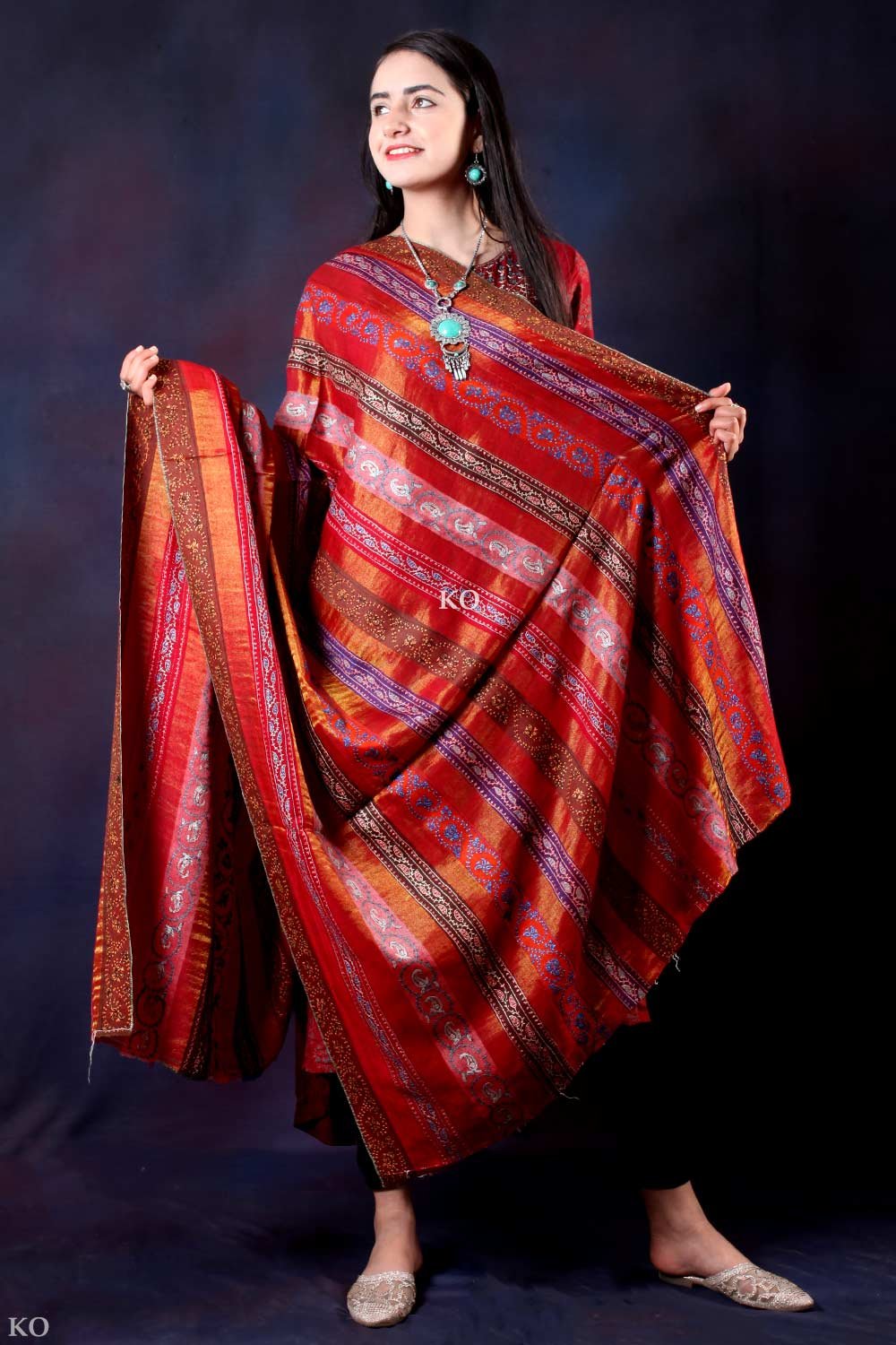 Tilla Base Red Sozni Embroidered Handwoven Pashmina Shawl