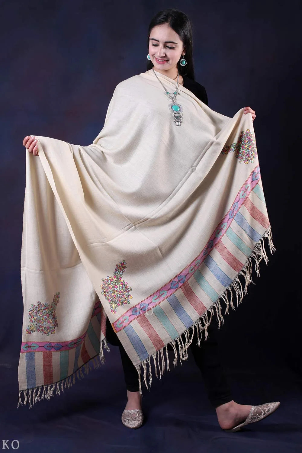 White Paldar Sozni Embroidered Pashmina Shawl