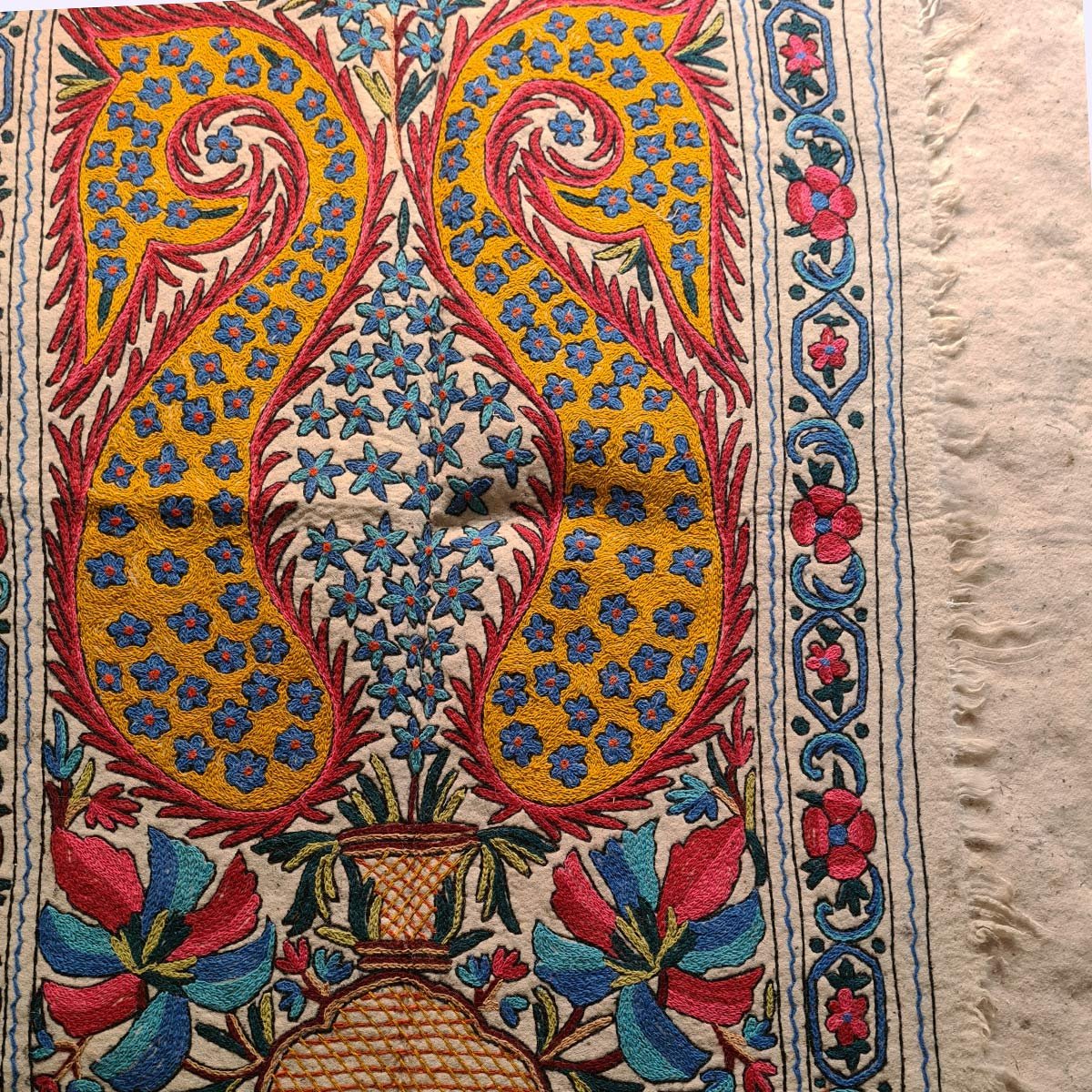 Paisley Royal Handmade Double Aari Embroidered Namda 6x4 Ft