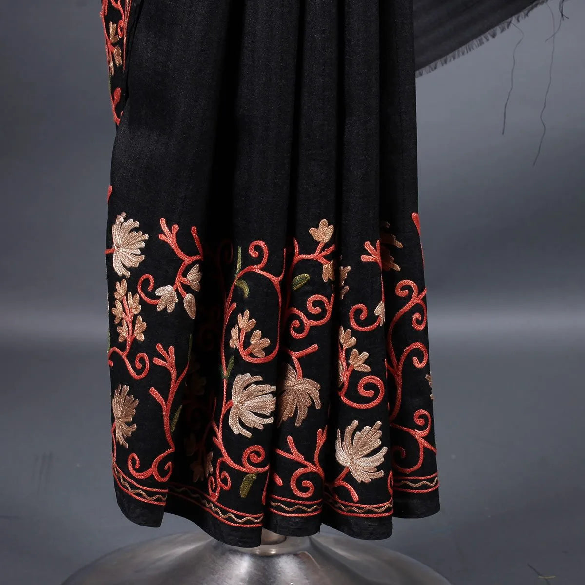 Black Chinar Design Aari Embroidered Full Jamawar Kashmiri Silk Saree