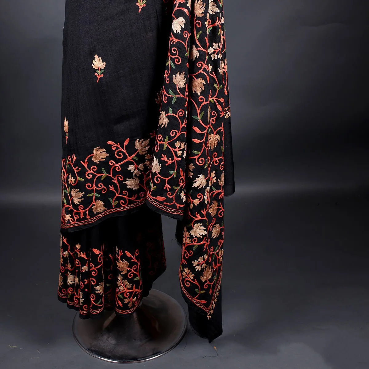 Black Chinar Design Aari Embroidered Full Jamawar Kashmiri Silk Saree