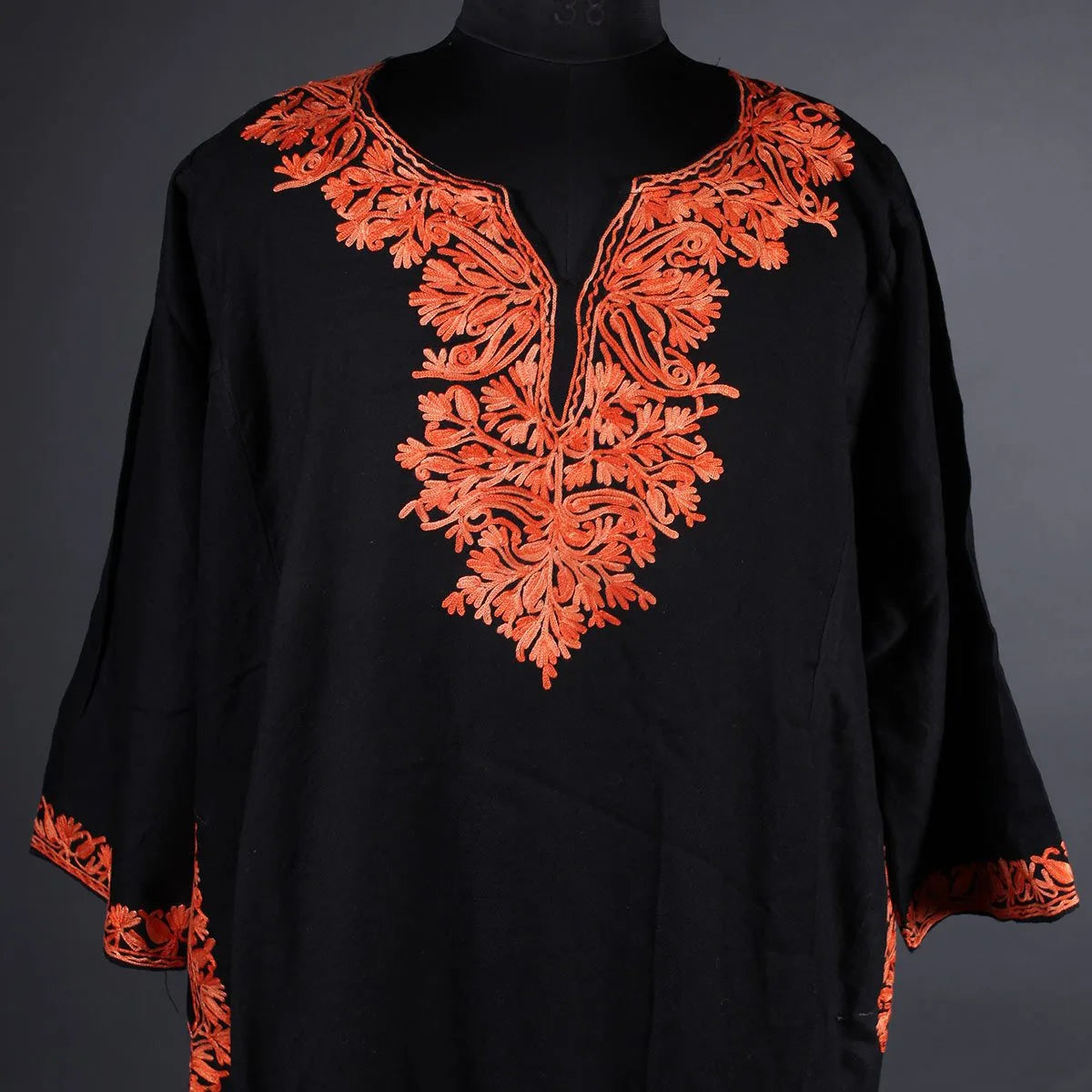 Black Minimal Design Aari Embroidered Phiran
