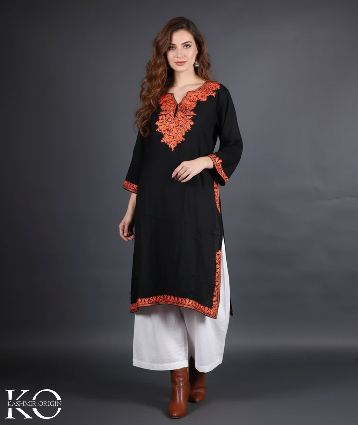 Black Minimal Design Aari Embroidered Phiran