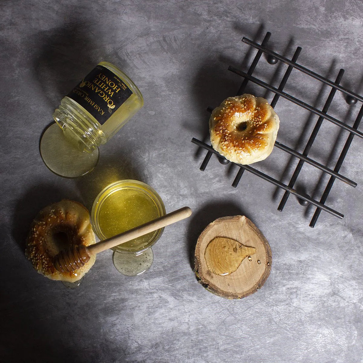 Organic Kashmiri White Honey | 100% Pure and Natural |Unprocessed and Unpasteurized Honey| No Sugar Adulteration |500gms