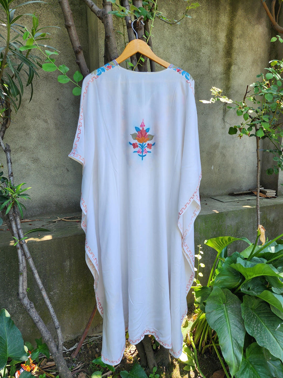 White Floral Design Aari Embroidered Rayon Cotton Kaftan