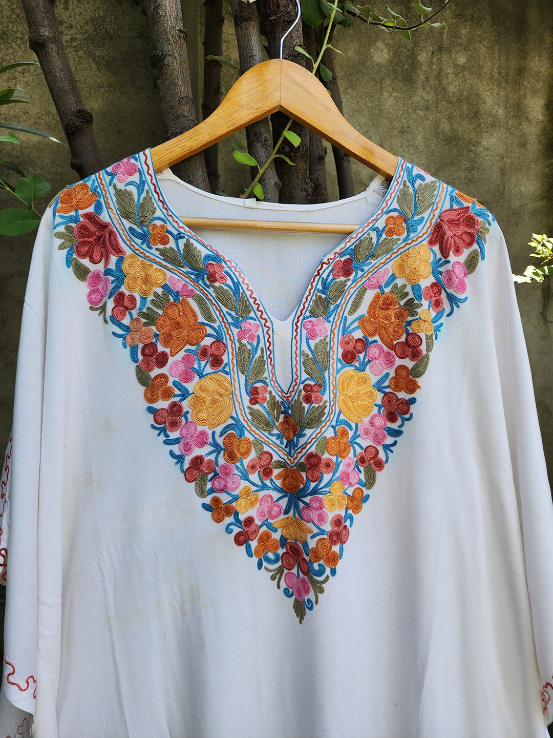 White Floral Design Aari Embroidered Rayon Cotton Kaftan
