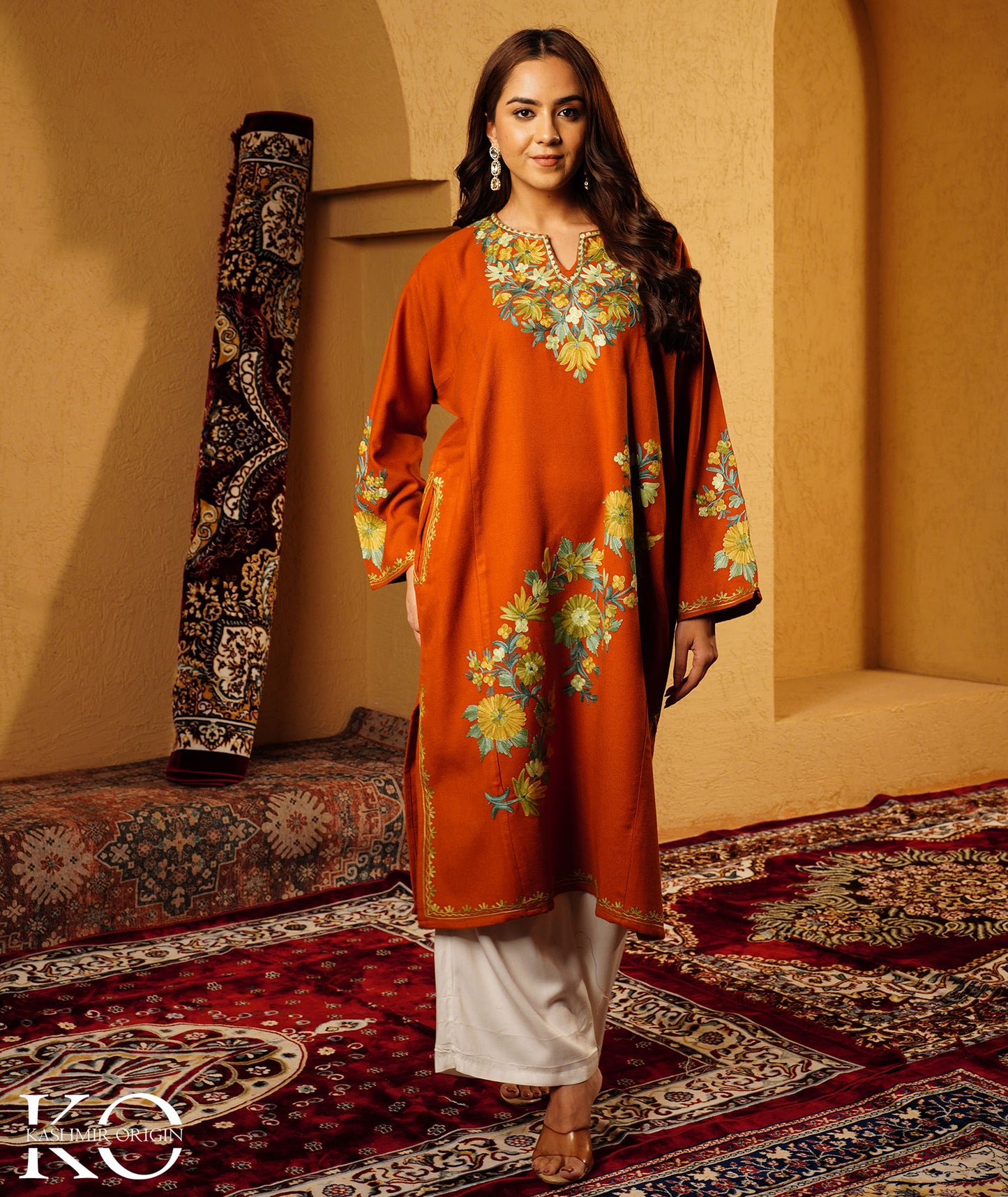 Rust Phooldaan Design Aari Embroidered Woolen Pheran