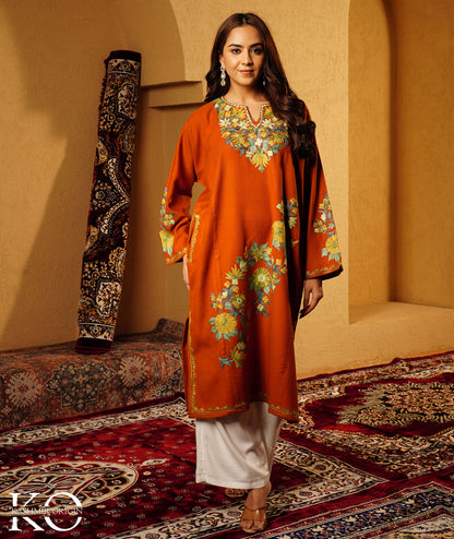 Rust Phooldaan Design Aari Embroidered Woolen Pheran