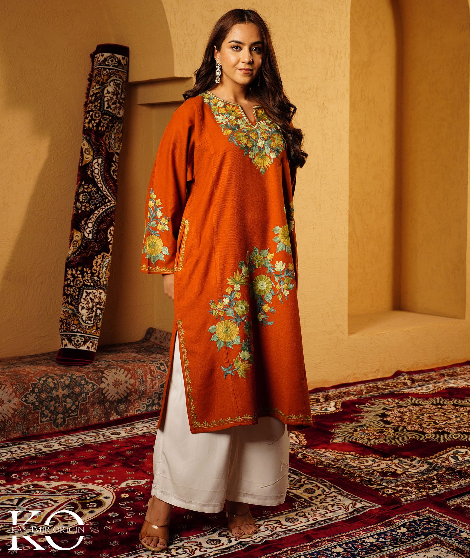 Rust Phooldaan Design Aari Embroidered Woolen Pheran