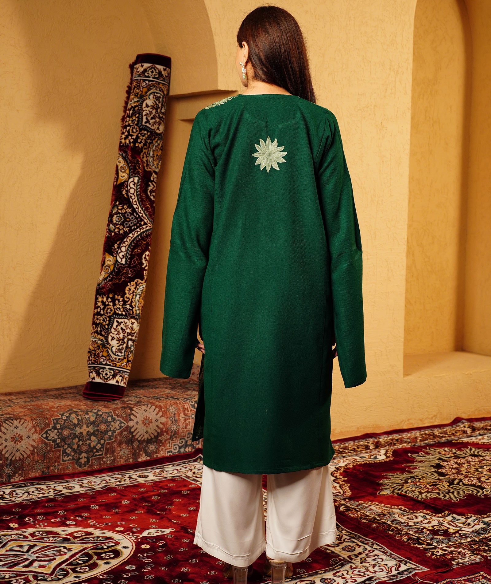 Green Tradational Koraab Sleeve Design Aari Embroidered Woolen Pheran