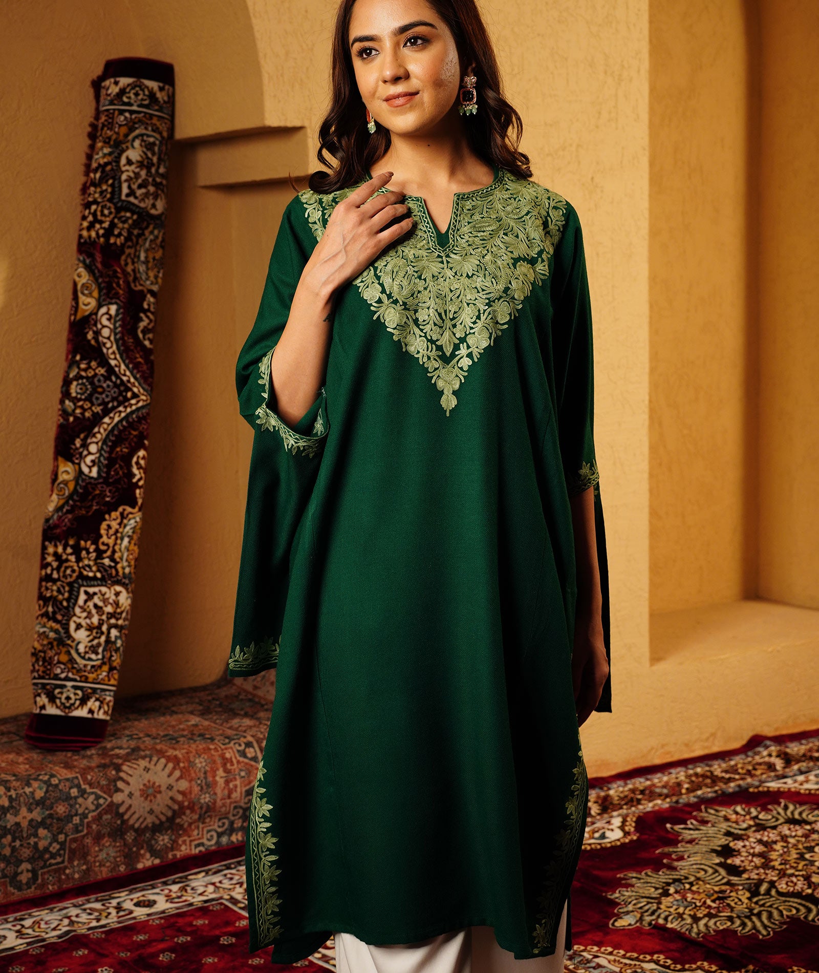 Green Tradational Koraab Sleeve Design Aari Embroidered Woolen Pheran
