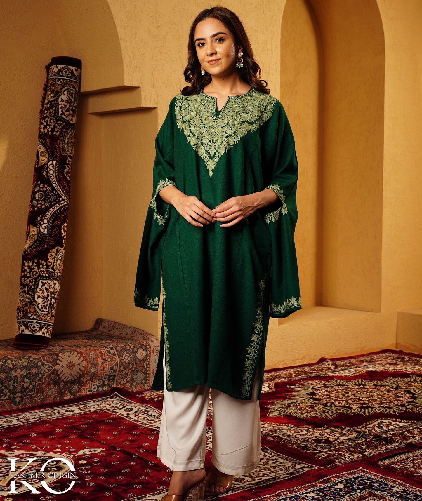 Green Tradational Koraab Sleeve Design Aari Embroidered Woolen Pheran