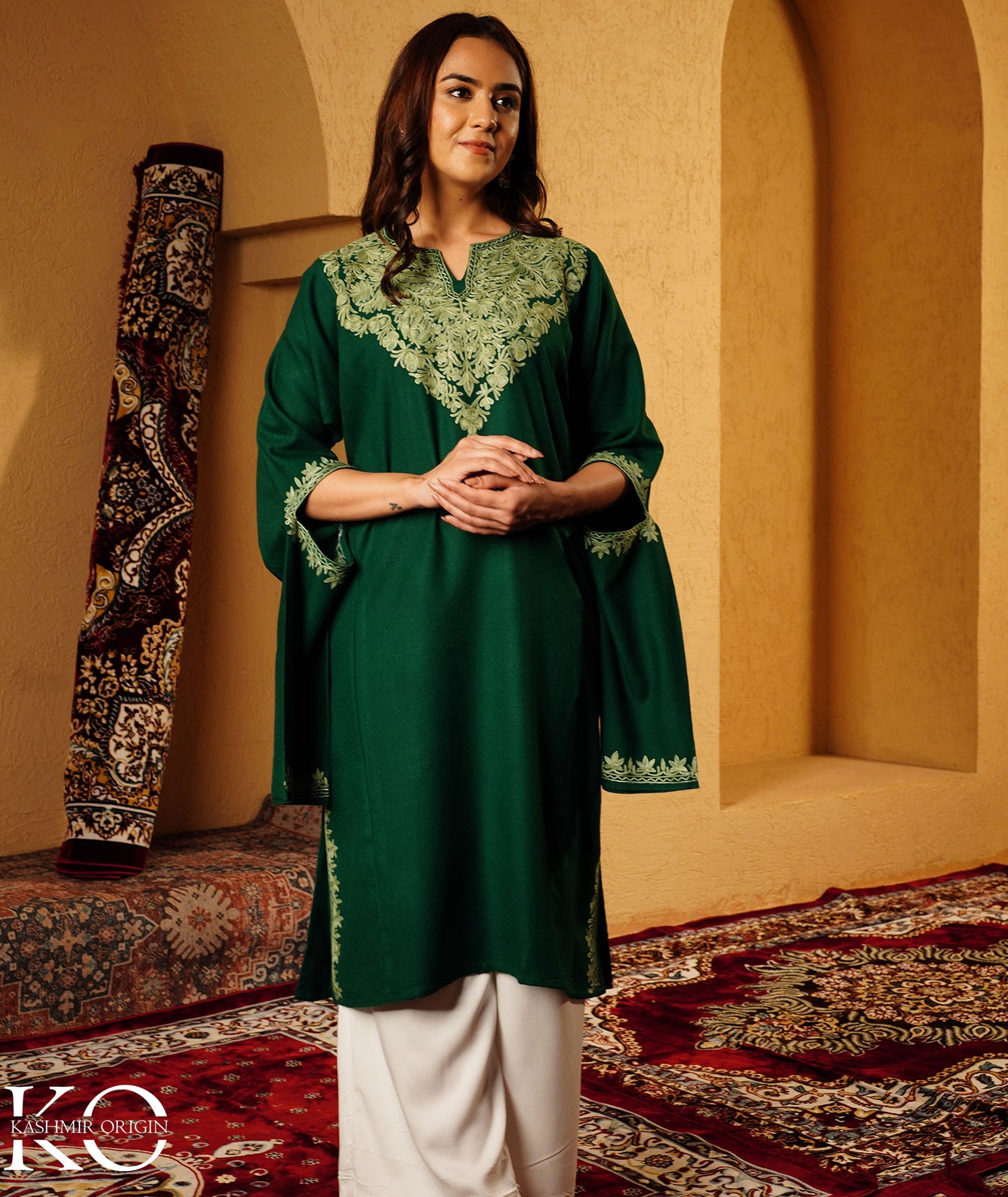Green Tradational Koraab Sleeve Design Aari Embroidered Woolen Pheran