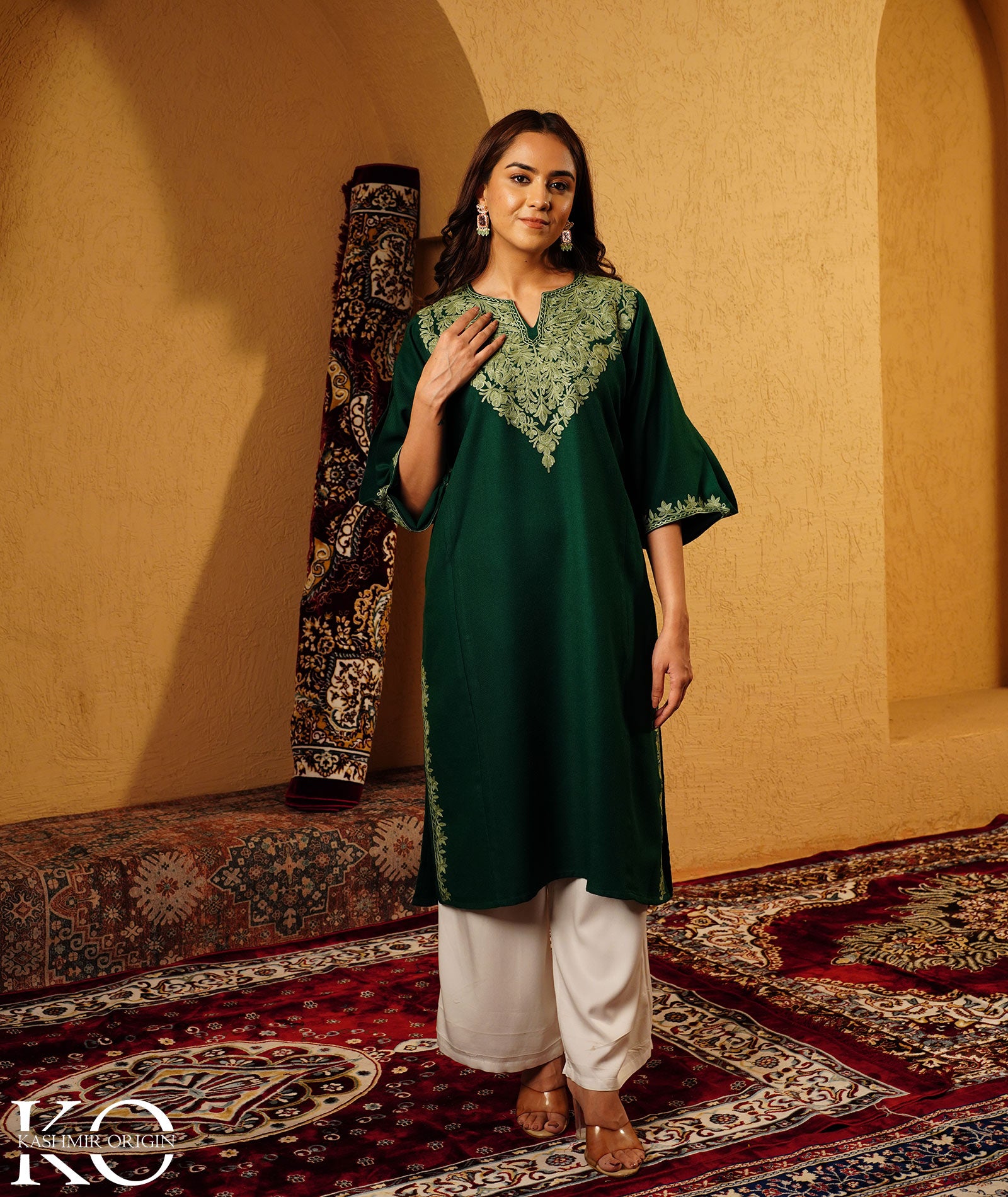 Green Tradational Koraab Sleeve Design Aari Embroidered Woolen Pheran