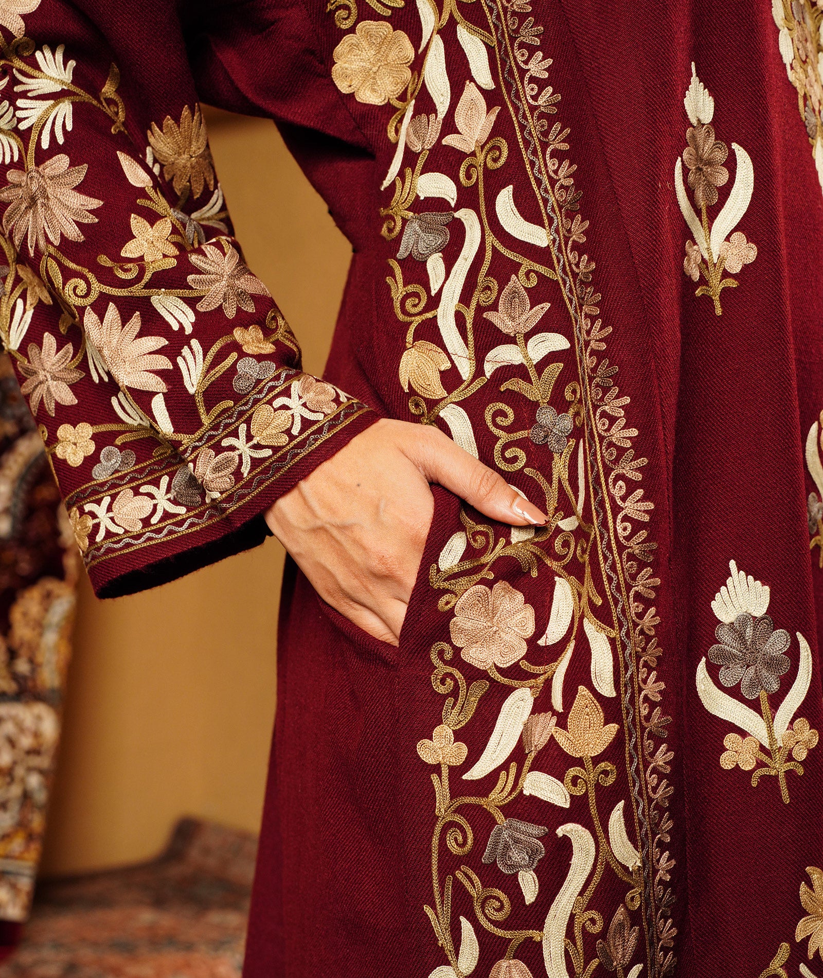 Maroon Aari Embroidered Jamawar Woolen Kashmiri Pheran