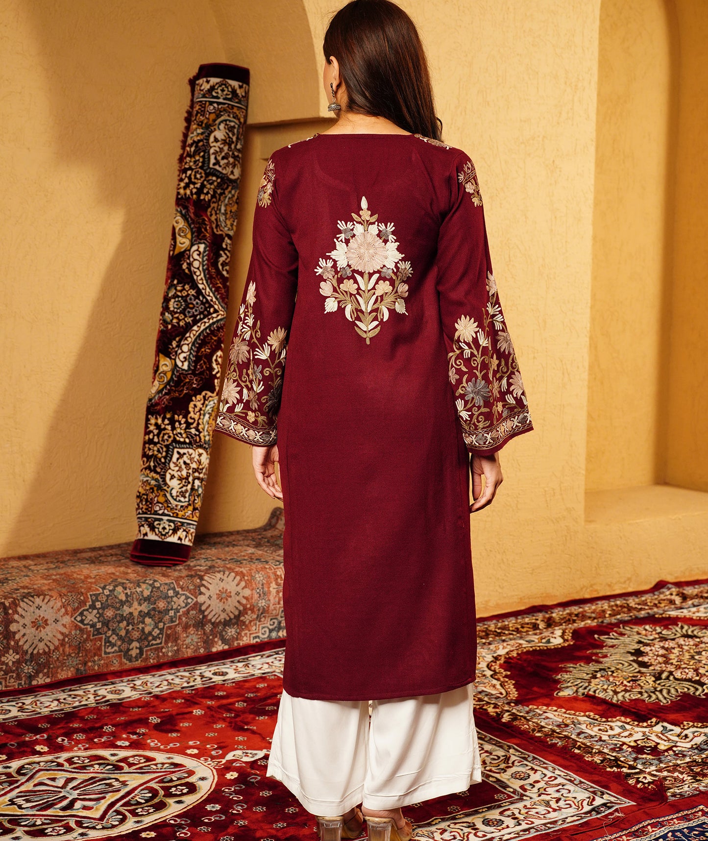 Maroon Aari Embroidered Jamawar Woolen Kashmiri Pheran
