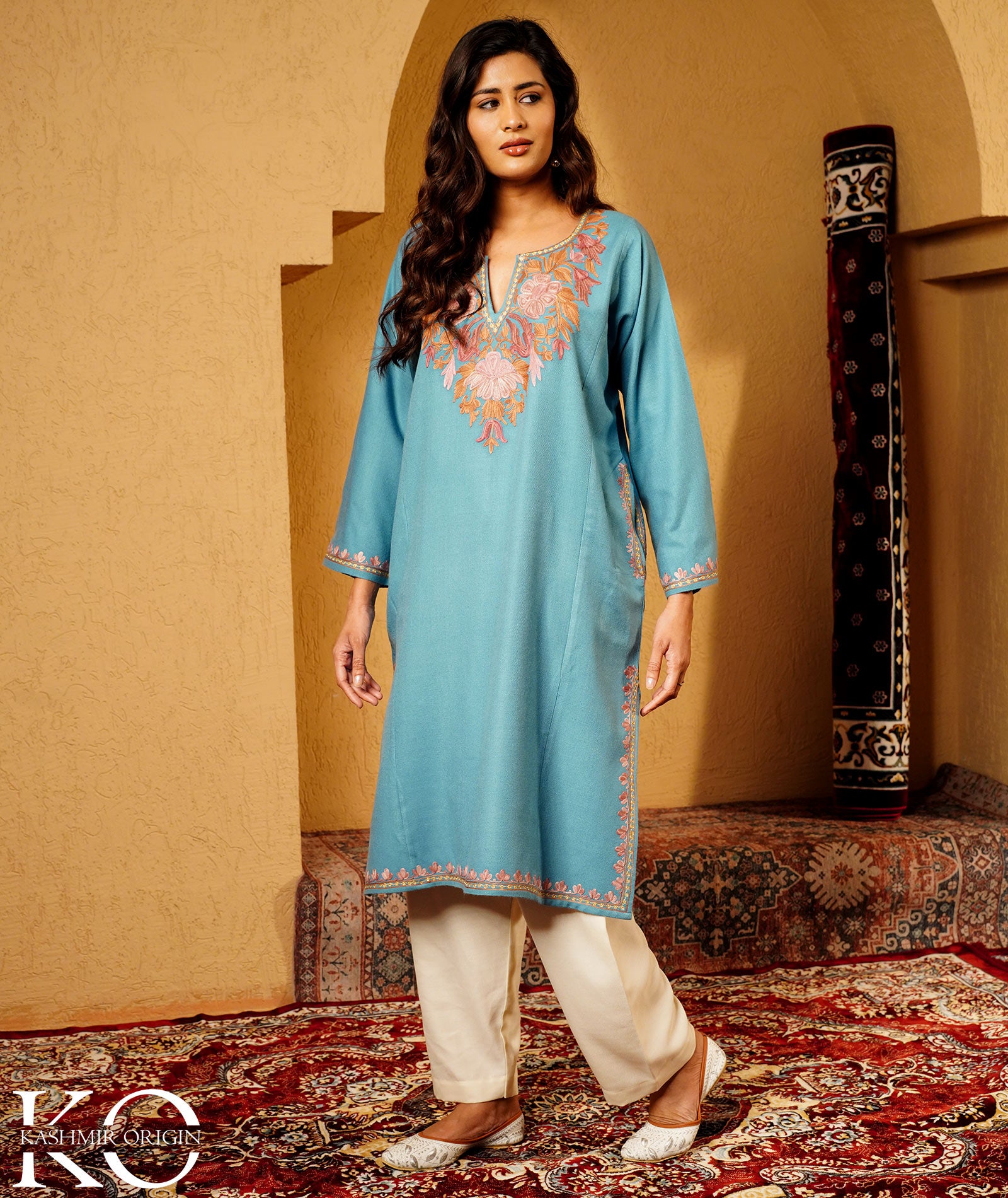 Powder Blue Aari & Zari Embroidered Wool Pheran