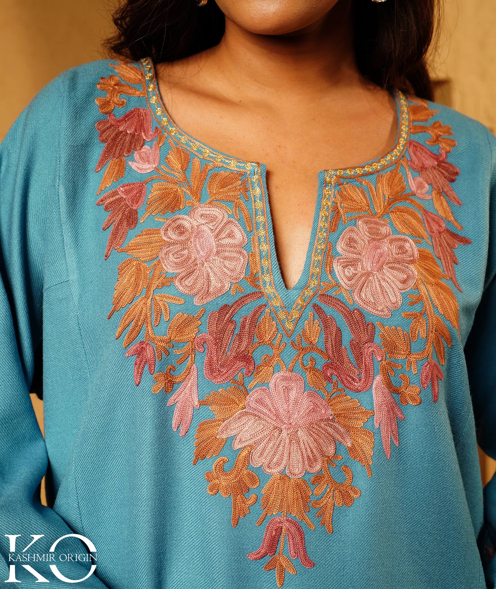 Powder Blue Aari & Zari Embroidered Wool Pheran