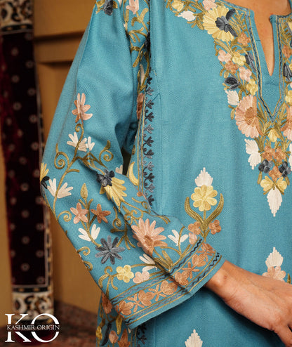 Sky Blue Aari Embroidered Jamawar Design kashmiri Woolen Pheran