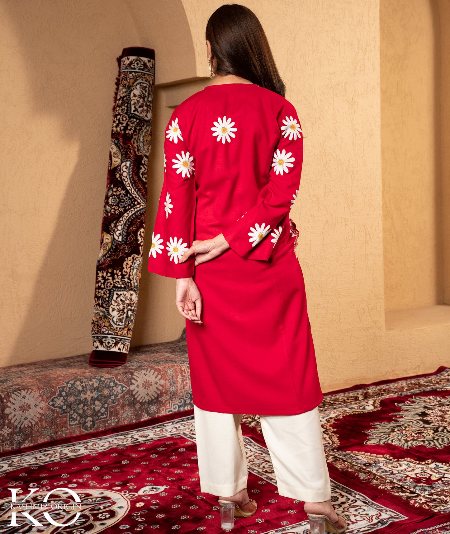 Aari Embroidered Kashmiri Woollen Pheran (Available in Red & Black color)