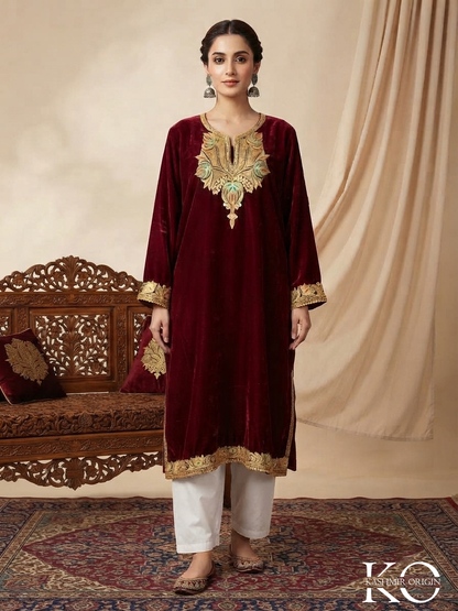 Red Tilla Embroidered Velvet Pheran