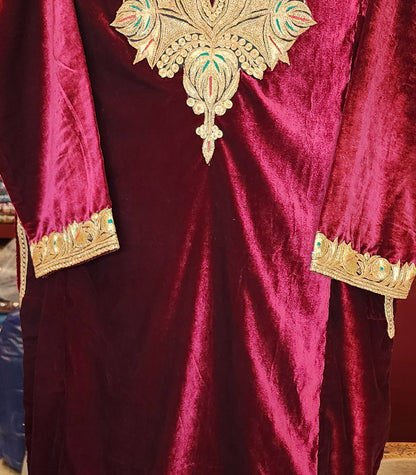 Red Tilla Embroidered Velvet Pheran
