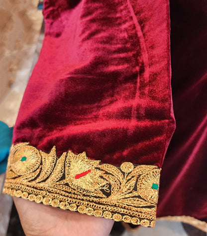 Red Tilla Embroidered Velvet Pheran