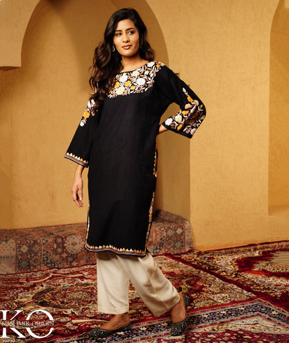 Black Aari Embroidered Arm & Neck Design kashmiri Woolen Pheran