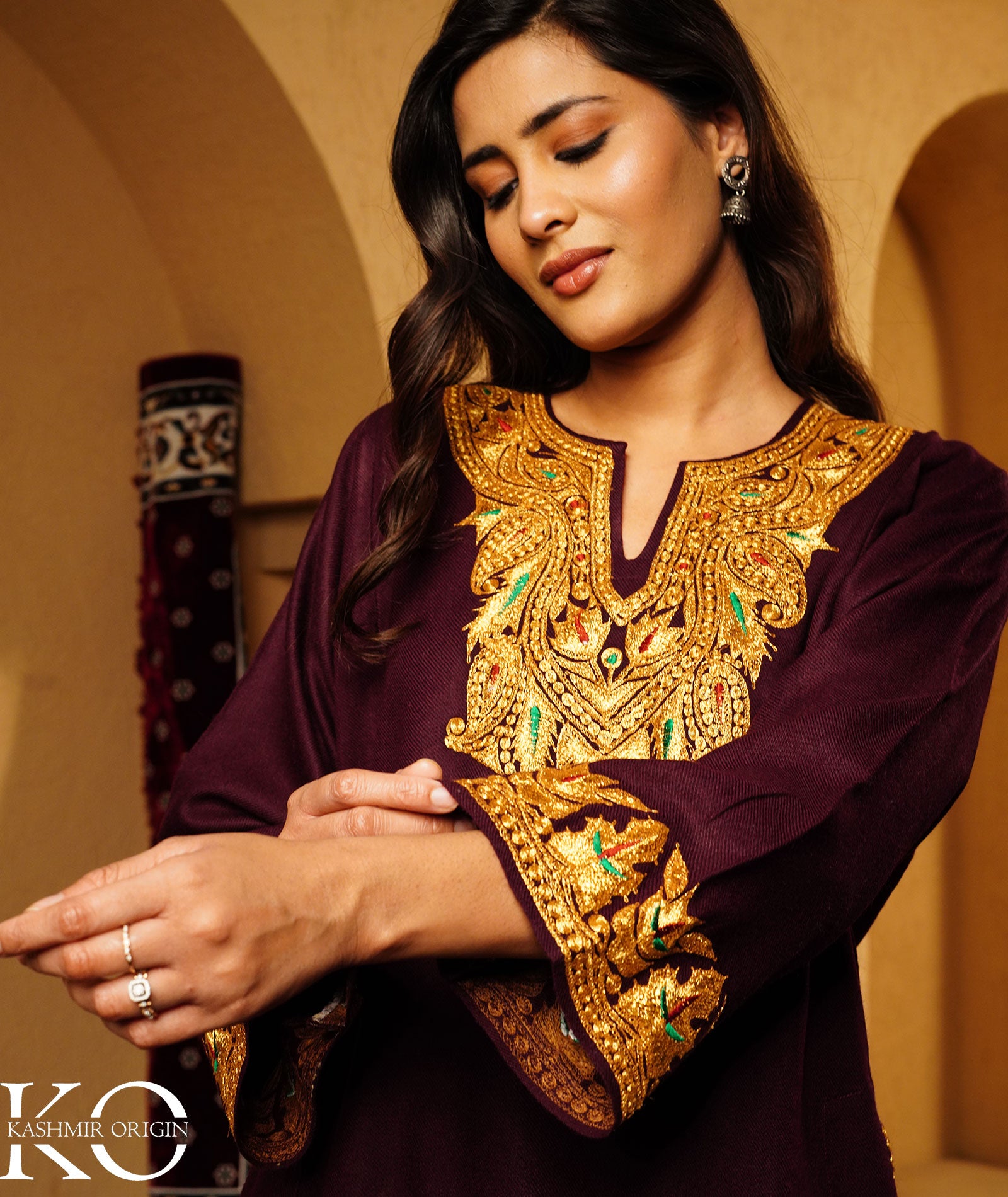 Sangria Red Tilla Embroidered Woolen Pheran