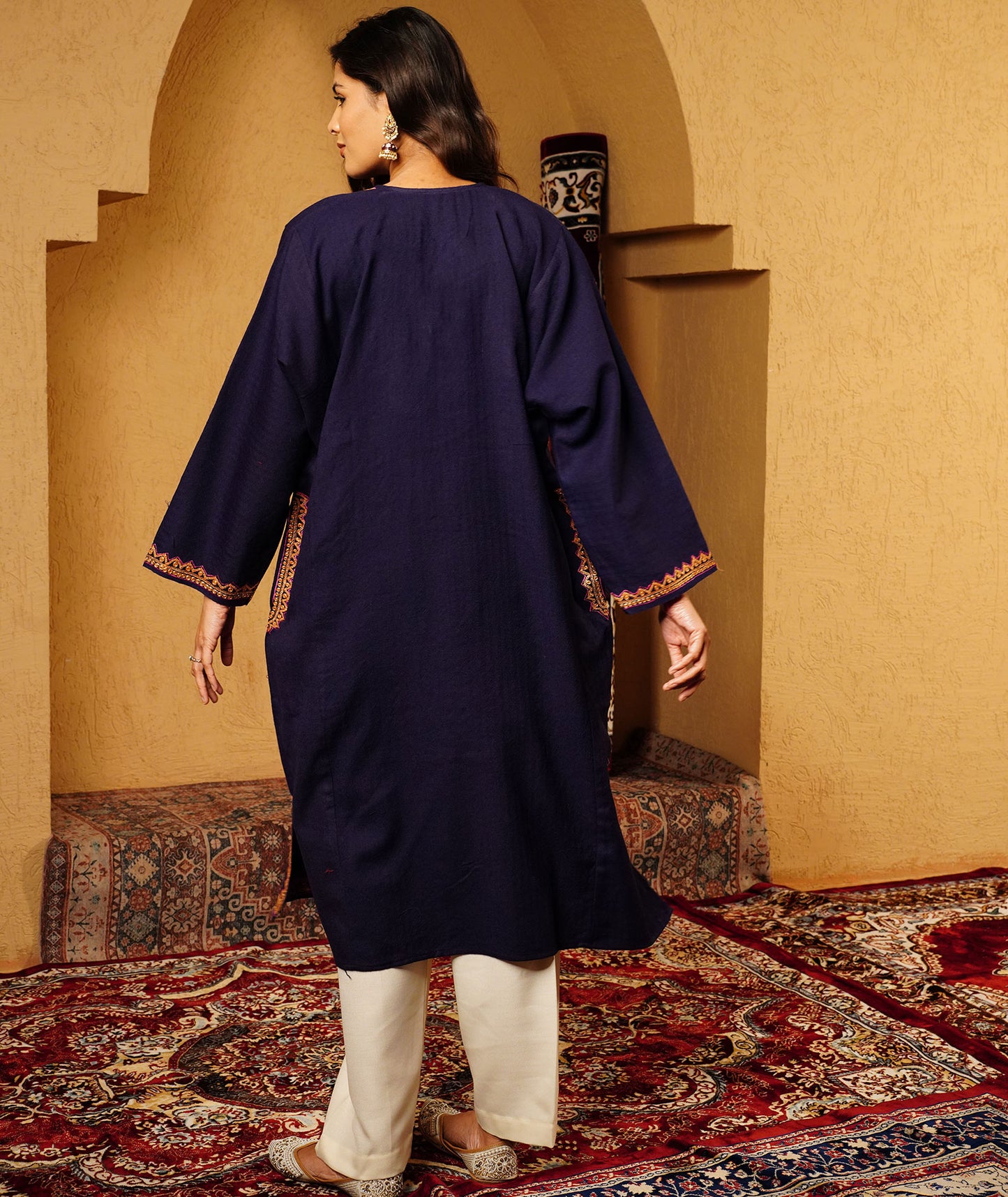 Navy Blue Tilla Embroidered Pure kashmiri Woolen Pheran