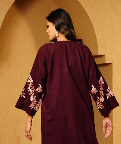 Plum Aari Embroidered Woolen Pheran