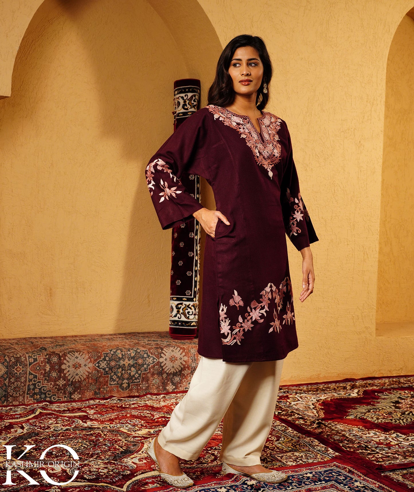 Plum Aari Embroidered Woolen Pheran