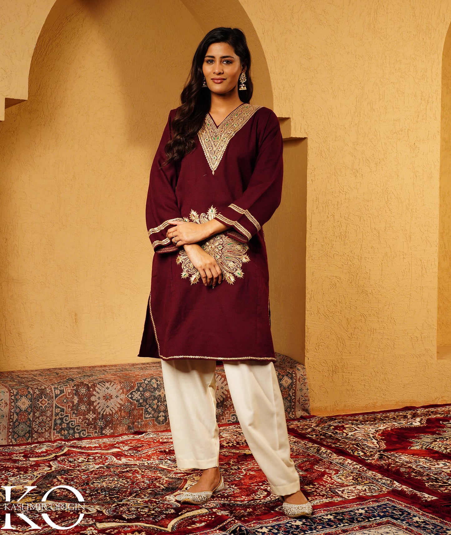 Plum Tilla Embroidered Pure kashmiri Woolen Pheran