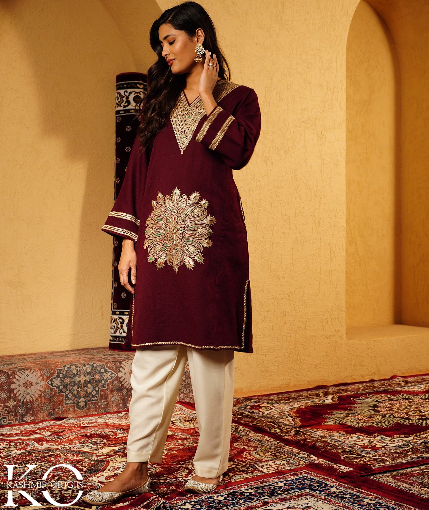 Plum Tilla Embroidered Pure kashmiri Woolen Pheran