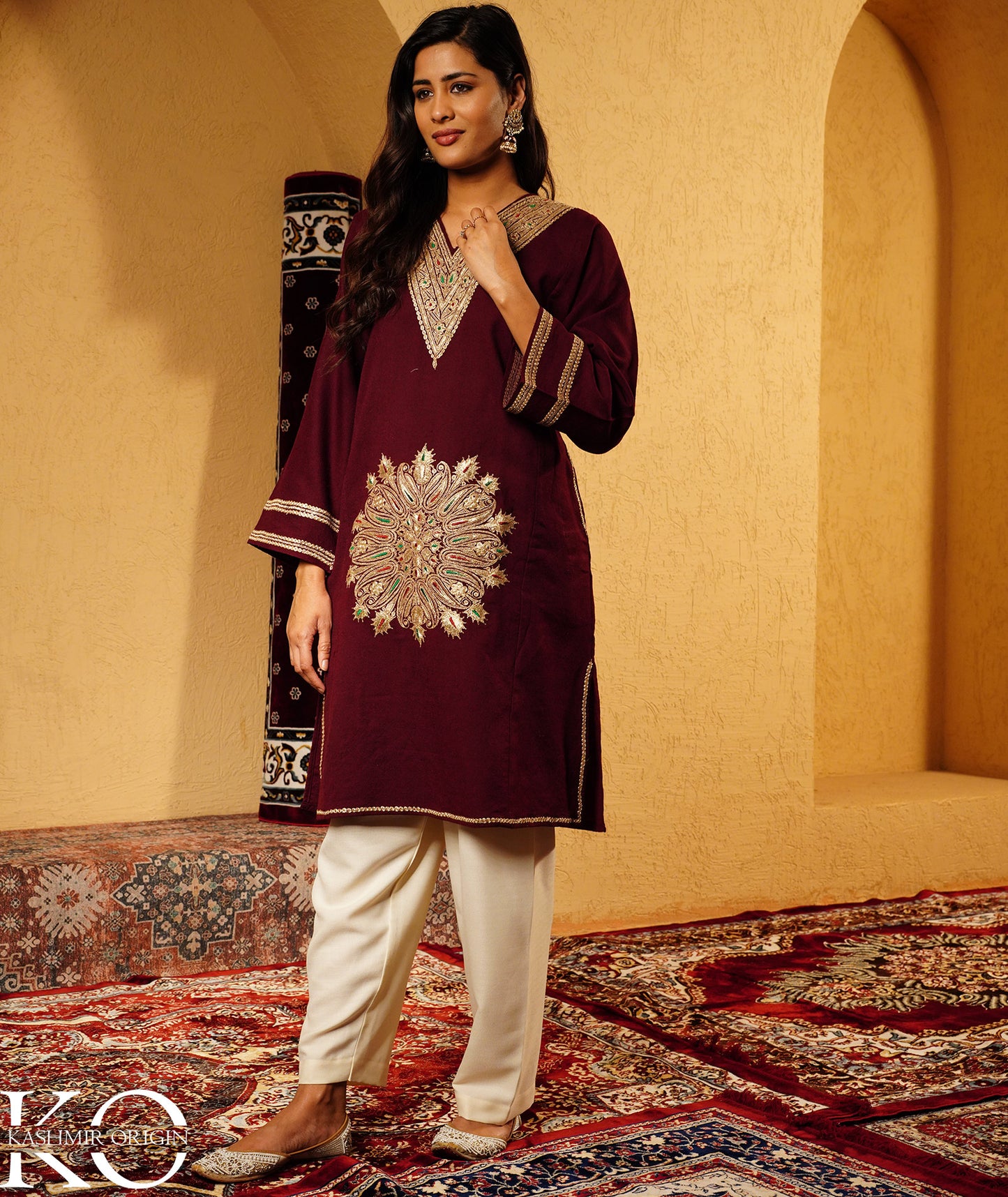 Plum Tilla Embroidered Pure kashmiri Woolen Pheran