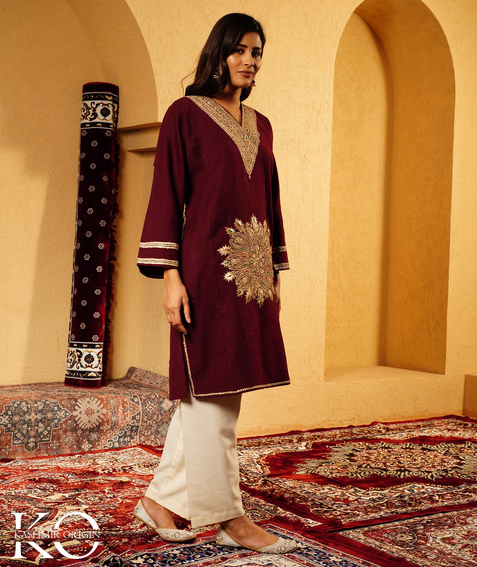 Plum Tilla Embroidered Pure kashmiri Woolen Pheran