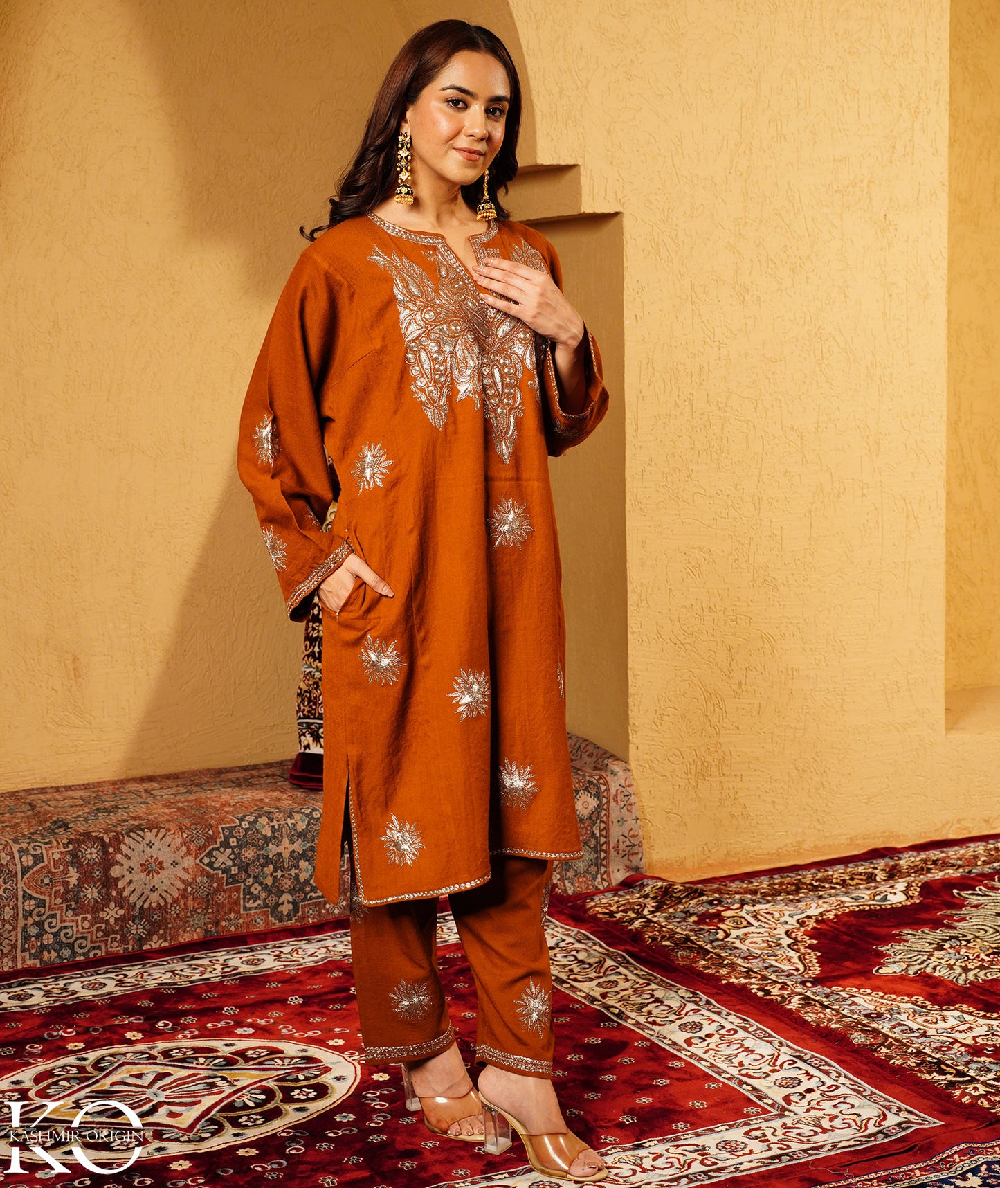 Rust Tilla Embroidered Bootidaar Pure kashmiri Wool Pheran Set